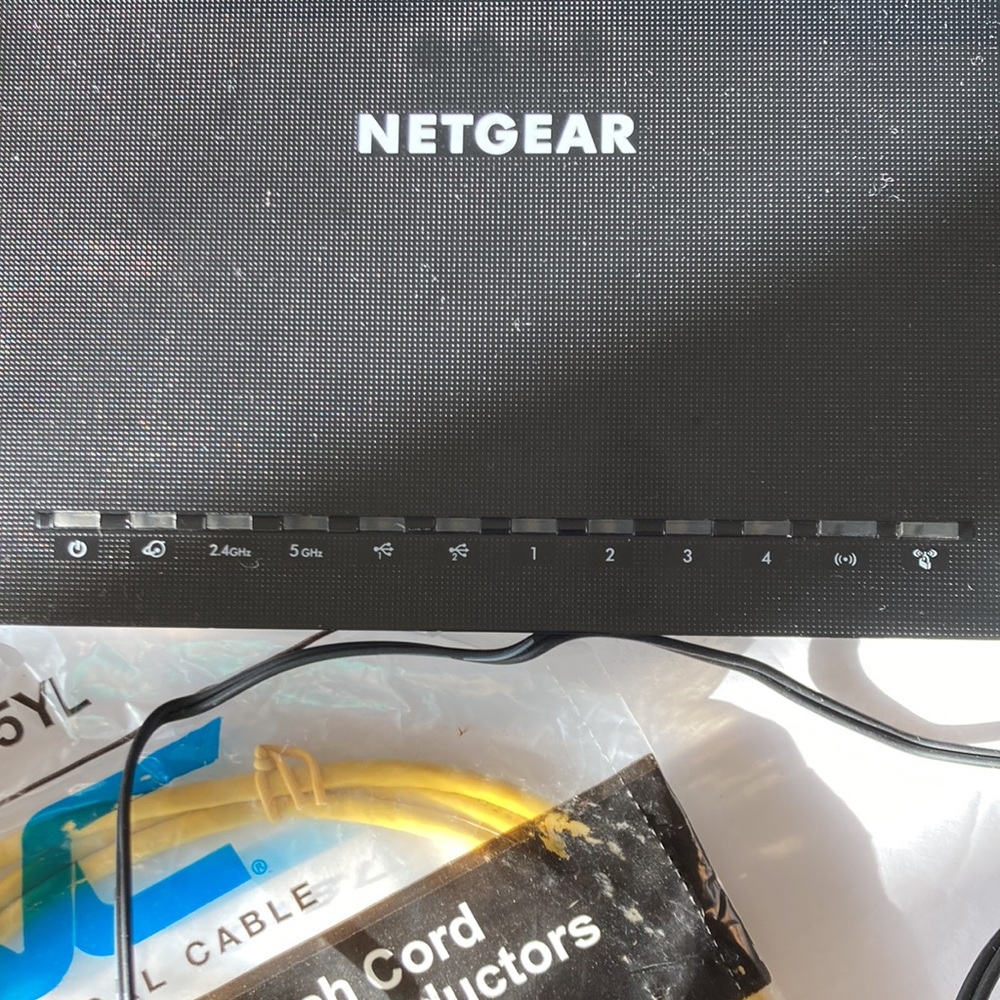 Netgear AC1750 Smart WiFi Router - Picture 2 of 5
